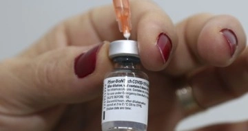 Kanada Pfizer/BioNTech aşısının 5-11 yaş grubuna uygulanmasını onayladı