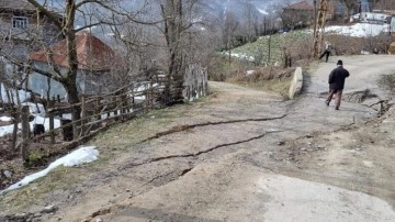 Karabük'te heyelan nedeniyle 8 ev tedbir amaçlı boşaltıldı