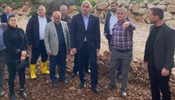 Kültür ve Turizm Bakanı Ersoy Demre'de zarar gören çiftçileri ziyaret etti