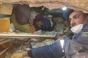 Madenciler depremden 160 saat sonra 2 kişiyi daha kurtardı