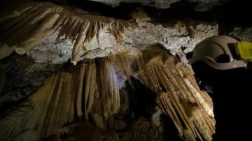 'Makarna' sarkıtlı tabiat anıtı mağarada hava verileri anlık izleniyor