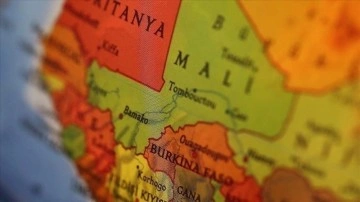Mali'deki uzmanlara ve STK'lere göre, yıldırı sorununu fakat ulusal cıvıl cıvıl çözebilir