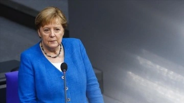 Merkel, doğacak haftaların İran nükleer anlaşması düşüncesince belirleyici bulunduğunu söyledi