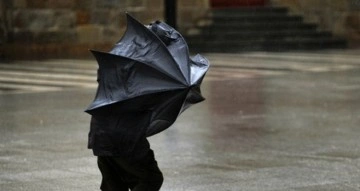 Meteoroloji'den İstanbul için şiddetli rüzgar uyarısı