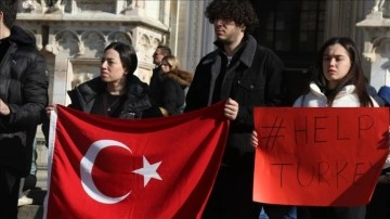 Milano'da Türk öğrenciler depremzedeler için seferber oldu