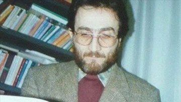 Mütefekkir yazar Yaşar Kaplan hayatını kaybetti