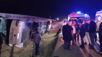 Nevşehir'de otobüsün devrilmesi sonucu 17 kişi yaralandı