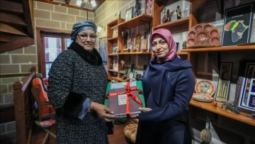 Nijer Cumhurbaşkanı Bazoum'un eşi Khadija Bazoum, Ankara'daki Afrika evini ziyaret etti