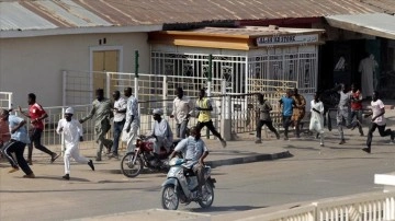 Nijerya'da piyasa adına planlı silahlı saldırıda minimum 30 ad öldü