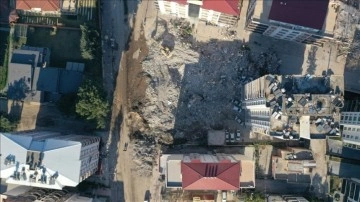 Osmaniye'de yıkılan binalarda tespit edilen kusurlara ilişkin 4 şüpheli tutuklandı