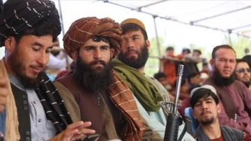 Pakistan Başbakanı Han, ABD'nin Taliban yönetimini er veya geç tanıyacağını söyledi
