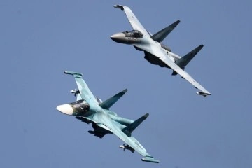 Rus yapımı Su-35 savaş uçakları 3 ay sonra İran'a teslim edilecek