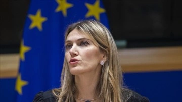 Rüşvetle suçlanan Avrupa Parlamentosu Yunan Başkan Yardımcısı'nın mal varlıkları donduruldu