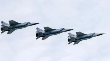 Rusya, stratejik caydırıcılık için "Kinjal" füzelerini uçaklarla Kaliningrad'a gönder