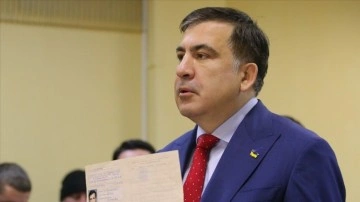 Saakaşvili, Ukrayna'daki darmaduman siyasal serüveninin peşi sıra Gürcistan siyasetinin odağında