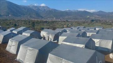 Sakaryaspor, Hatay Kırıkhan'da çadır kent kurdu