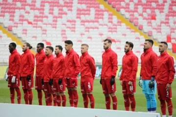 Sivasspor’da zorlu Adana maçı öncesi 2 sakat futbolcu bulunuyor