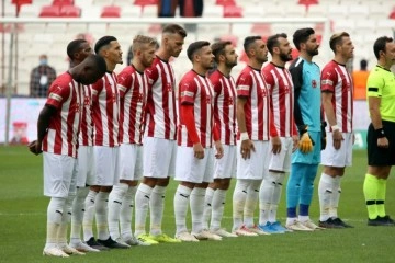Sivasspor’da, zorlu Beşiktaş maçı öncesi 2 eksik