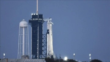 SpaceX, uzaya gönderilecek roketteki teknik arıza nedeniyle fırlatmayı durdurdu