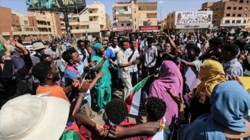 Sudan'da askeri dümen karşıtı gösterilerde 2 protestocu yaşamını kaybetti