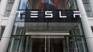 Tesla, ABD'deki şarj ağının bir bölümünü tüm otomobillere açacak