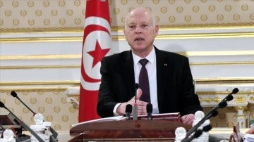 Tunus Cumhurbaşkanı'ndan, bazı yetkililere karşı suikast planları yapıldığı uyarısı