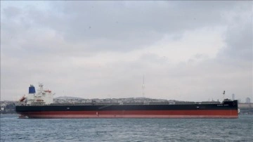 Ukrayna açıklarında füze isabet eden kargo gemisi İstanbul Boğazı'ndan geçti