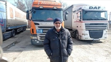 Ukrayna'da bekleyişlerini sürdüren Türk tır şoförleri yaşadıklarını anlattı