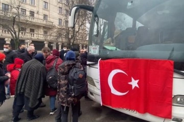 Ukrayna’daki Türk vatandaşları Moldova’dan İstanbul’a doğru yola çıktı