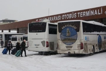 Van’da otobüs seferleri iptal edildi
